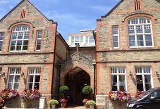 Tregolls Manor