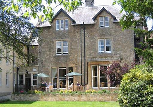 Stainsbridge House