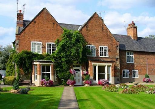 Radcliffe Manor House