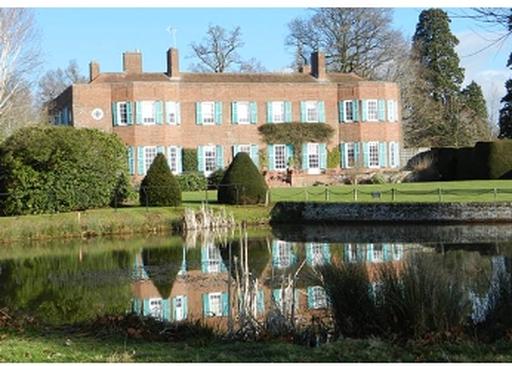 Peasmarsh Place