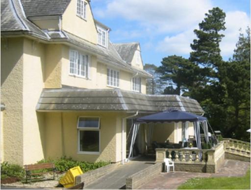 Oaktree Court