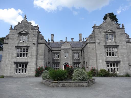 Llanrhaeadr Hall