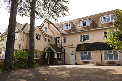 Lennox Lodge