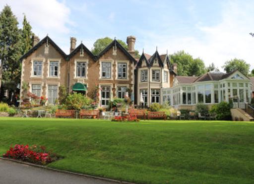Lapal House and Lodge