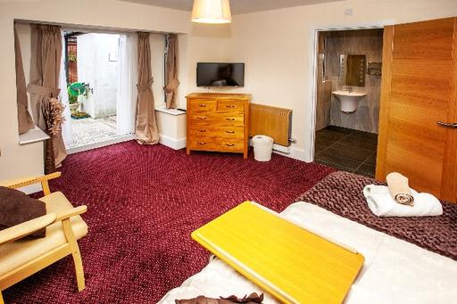 Grenham Bay Court