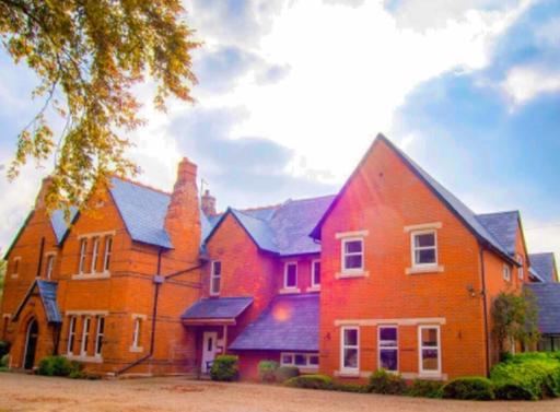 Delph House