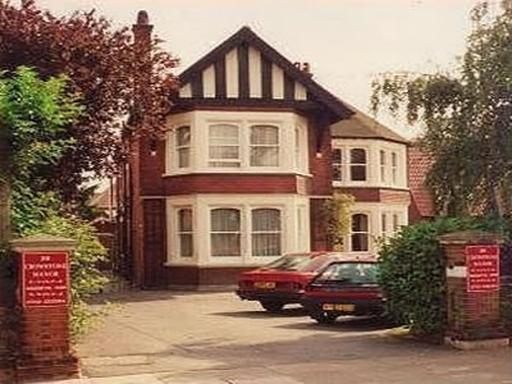 Crowstone Manor