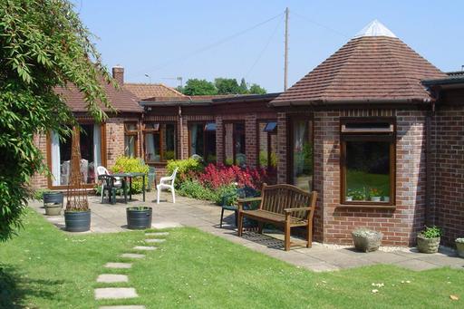 Cresta Lodge