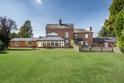 Charnwood Country Residence