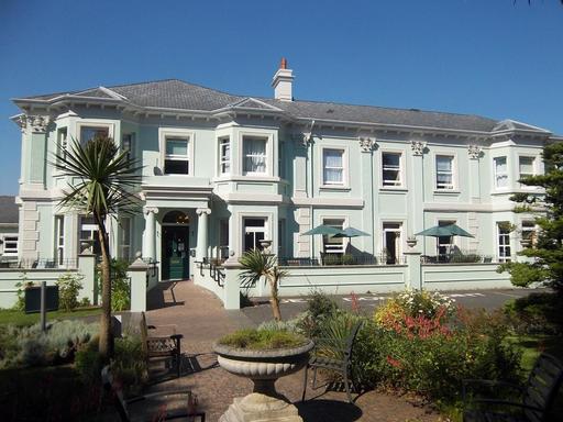 Villa Adastra